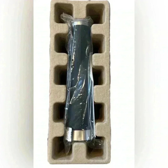 New in box automatic wine bottle opener. - Picture 2 of 5